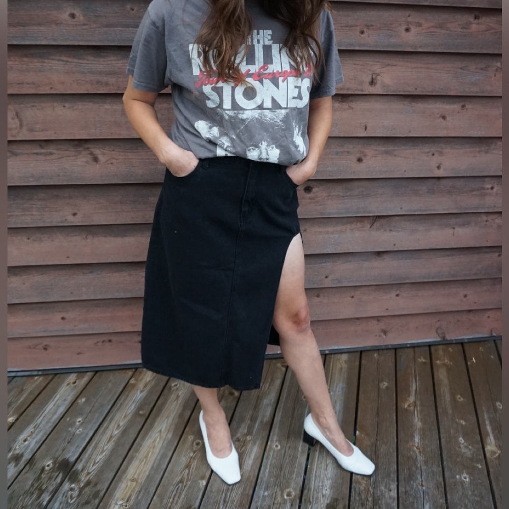 CIDER Black Denim Side Split Midi Skirt